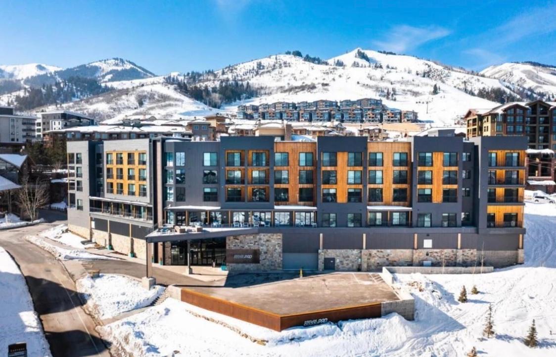Slope Side Studio In The Heart Of Canyons Village With Heated Pool & Hot Tub! 파크 시티 외부 사진