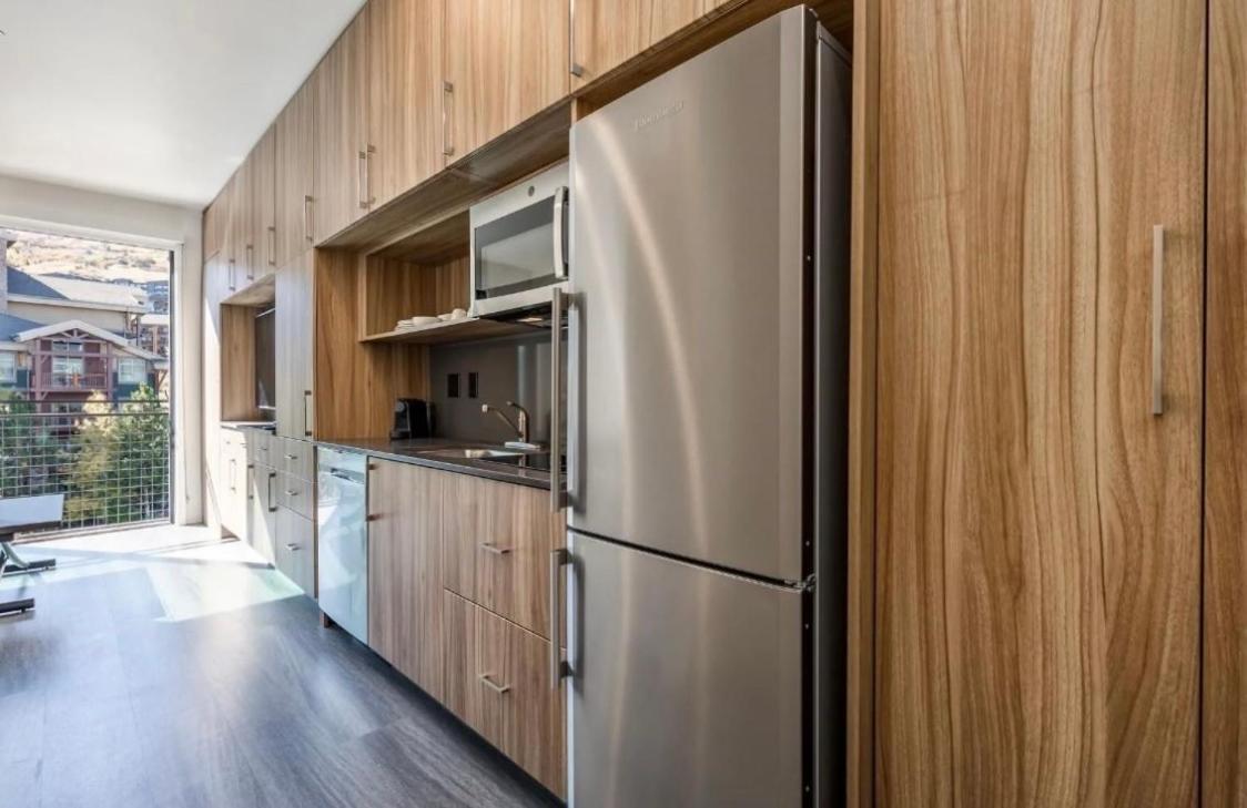 Slope Side Studio In The Heart Of Canyons Village With Heated Pool & Hot Tub! 파크 시티 외부 사진