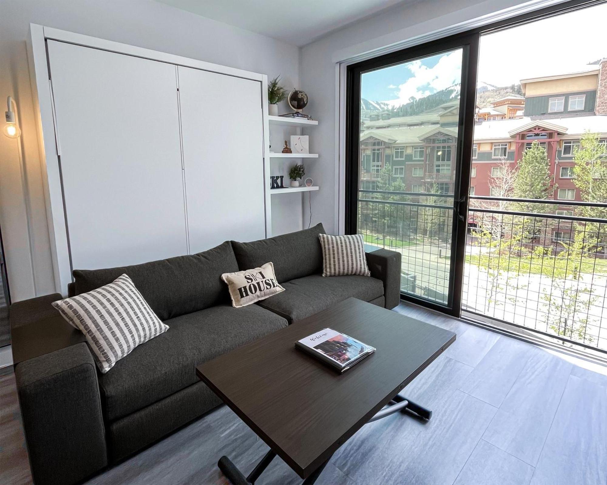 Slope Side Studio In The Heart Of Canyons Village With Heated Pool & Hot Tub! 파크 시티 외부 사진